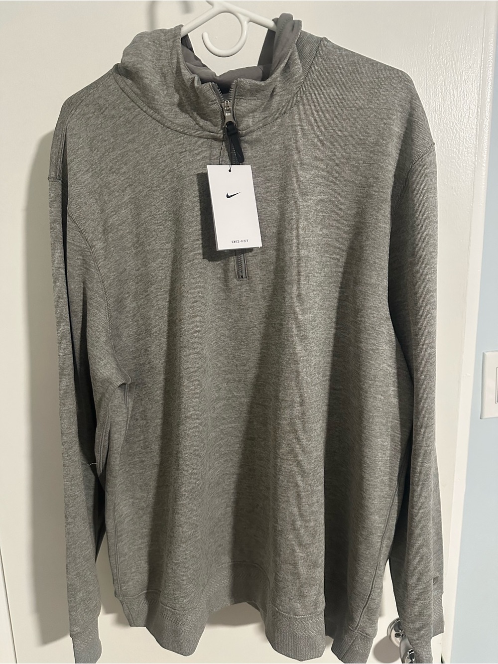 Nike Men’s 1/2 Zip Dri Fit Hooded Golf Sweatshirt